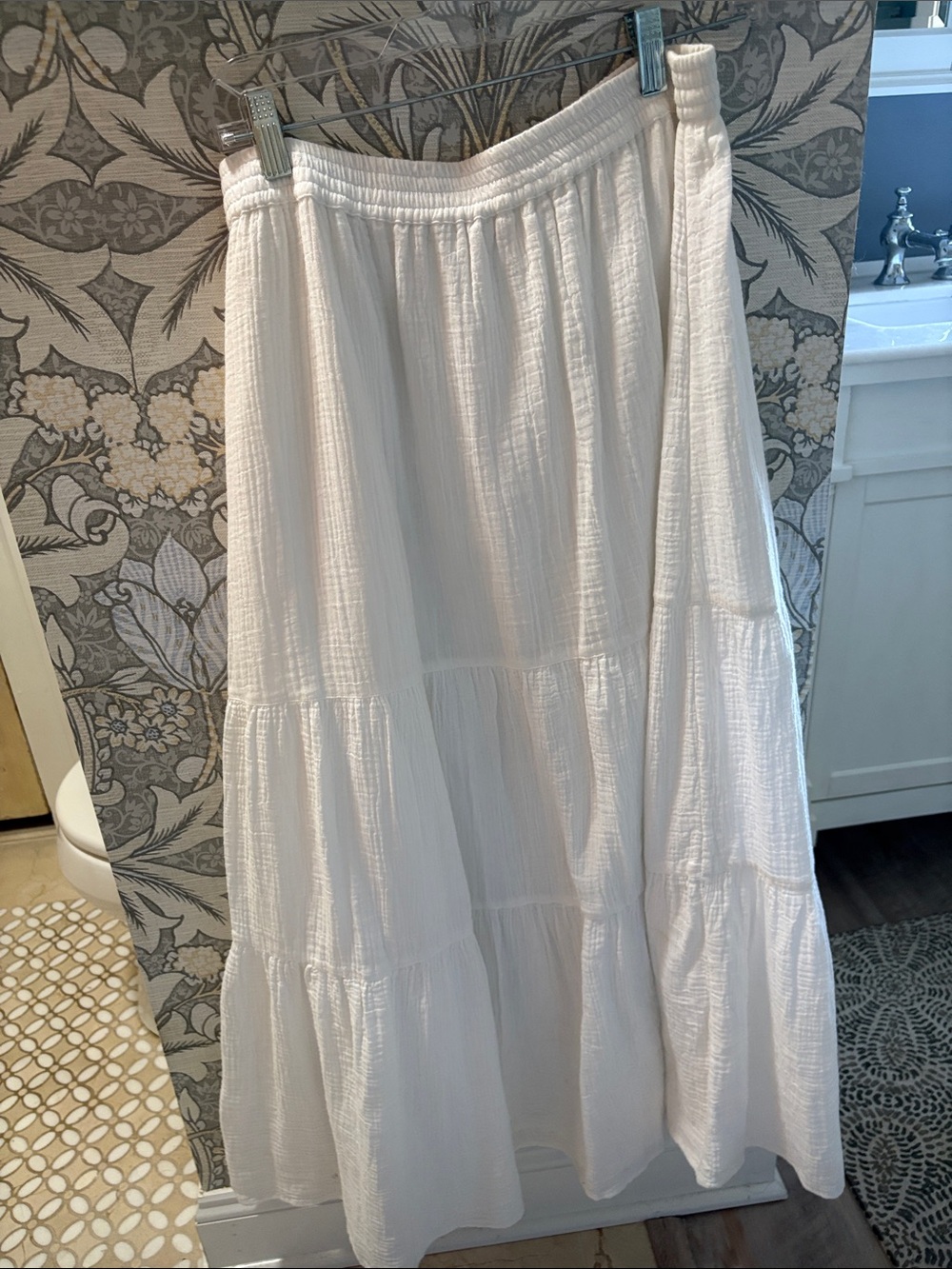 Faherty White Tiered Maxi Skirt